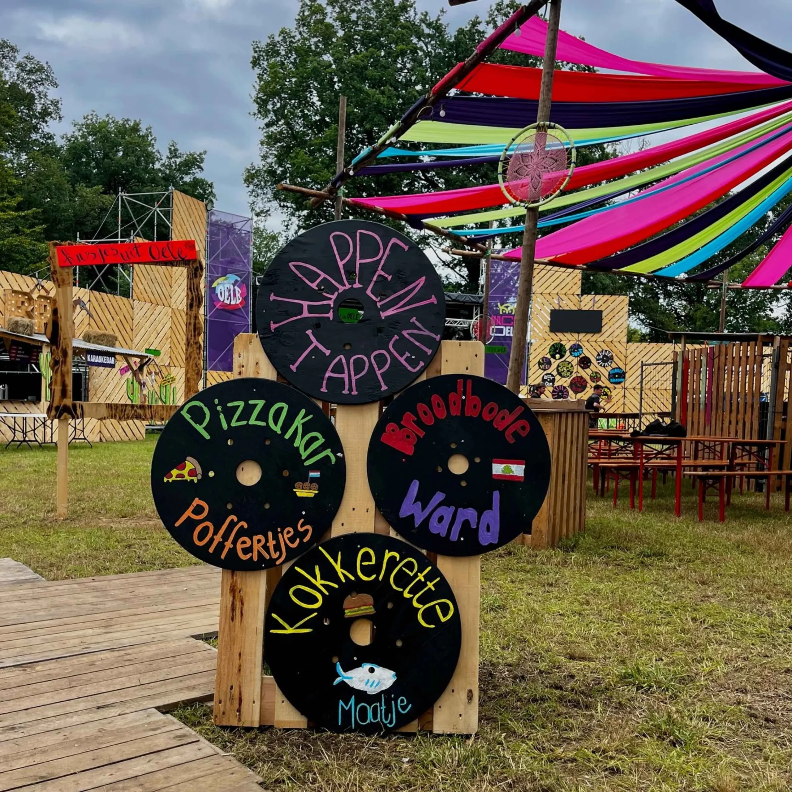 Volksfeesten Oele - Happen en Tappen